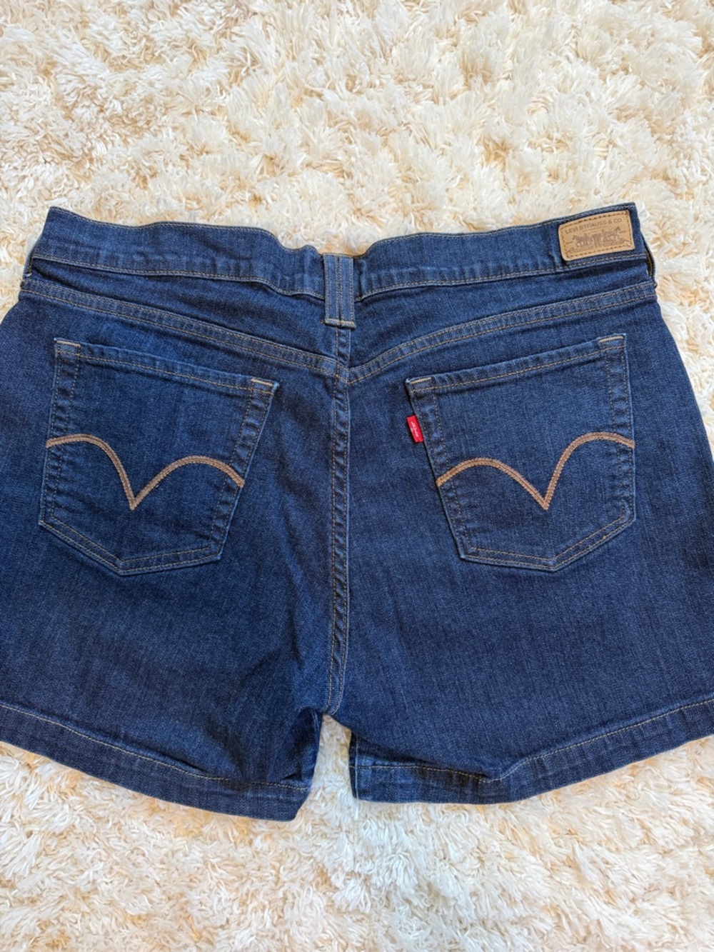 Levi’s 515™ Denim Shorts Women’s Size 14 Blue Mid Rise Stretch Classic